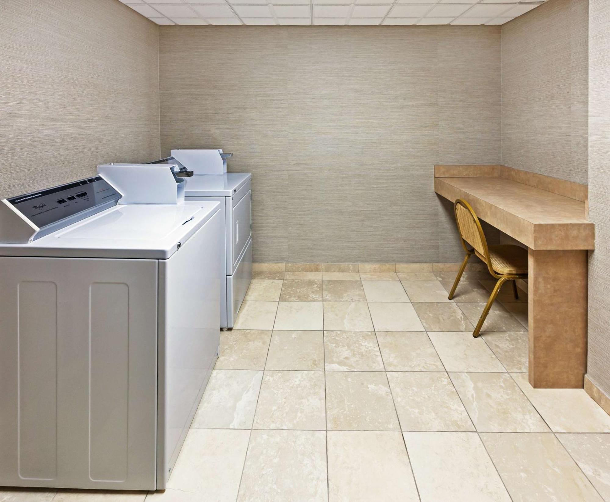 Homewood Suites Laredo At Mall Del Norte Exterior foto